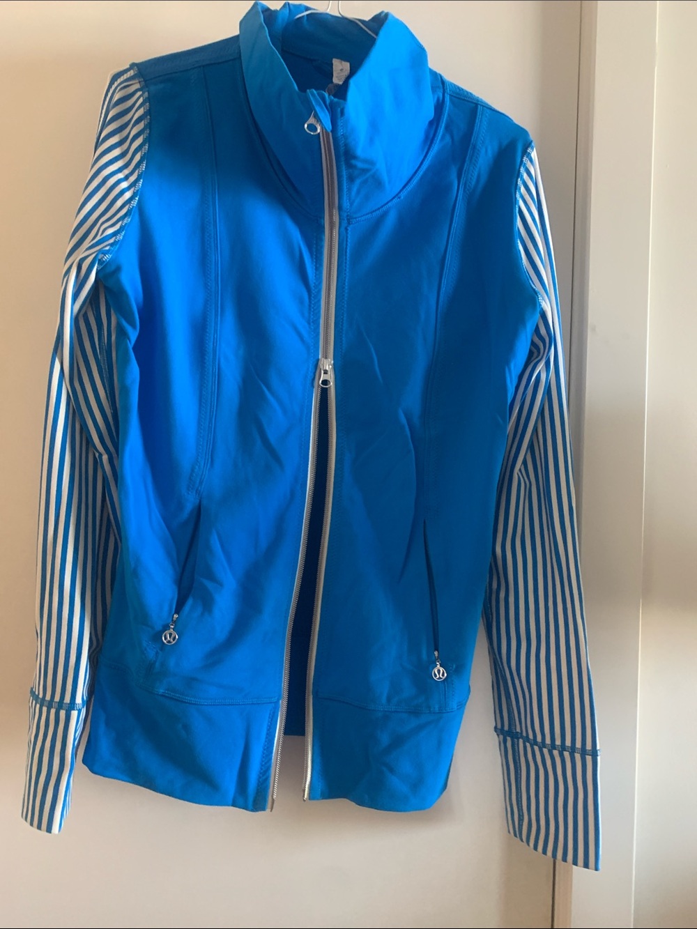 Lululemon double Zip-Up Women's Jacket with Striped Sleeves, size 8